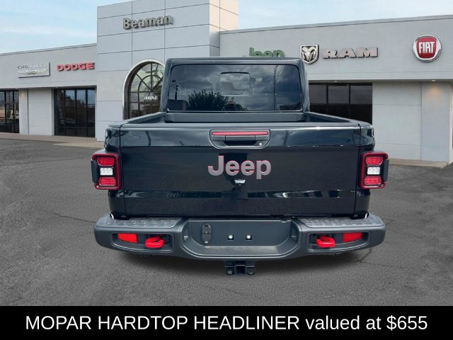 New 2026 Jeep Gladiator Rubicon w/ Steel Power Dome Hood Package AWD/4WD image 6