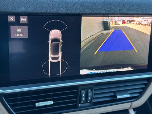 Used 2021 Porsche Cayenne Coupe image 25