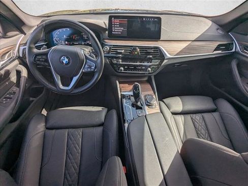 Certified 2023 BMW 530i w/ Convenience Package image 14