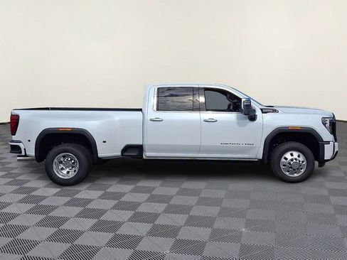 New 2026 GMC Sierra 3500 Denali Ultimate AWD/4WD image 5