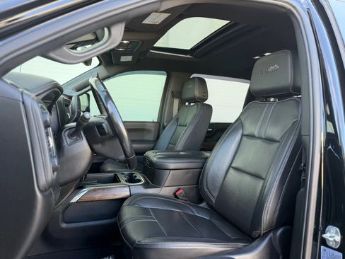 Used 2022 Chevrolet Silverado 3500 High Country AWD/4WD image 29