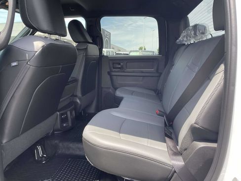 New 2026 RAM 2500 Tradesman w/ Chrome Appearance Group AWD/4WD image 18