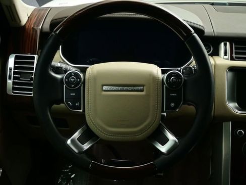 Used 2017 Land Rover Range Rover Supercharged image 34