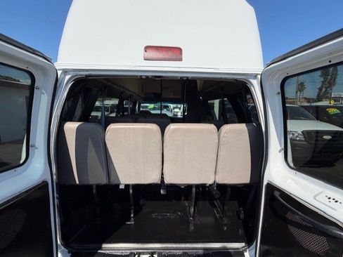 Used 2001 Ford E-350 and Econoline 350 Extended Super Duty image 20