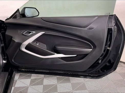 Used 2019 Chevrolet Camaro SS image 24