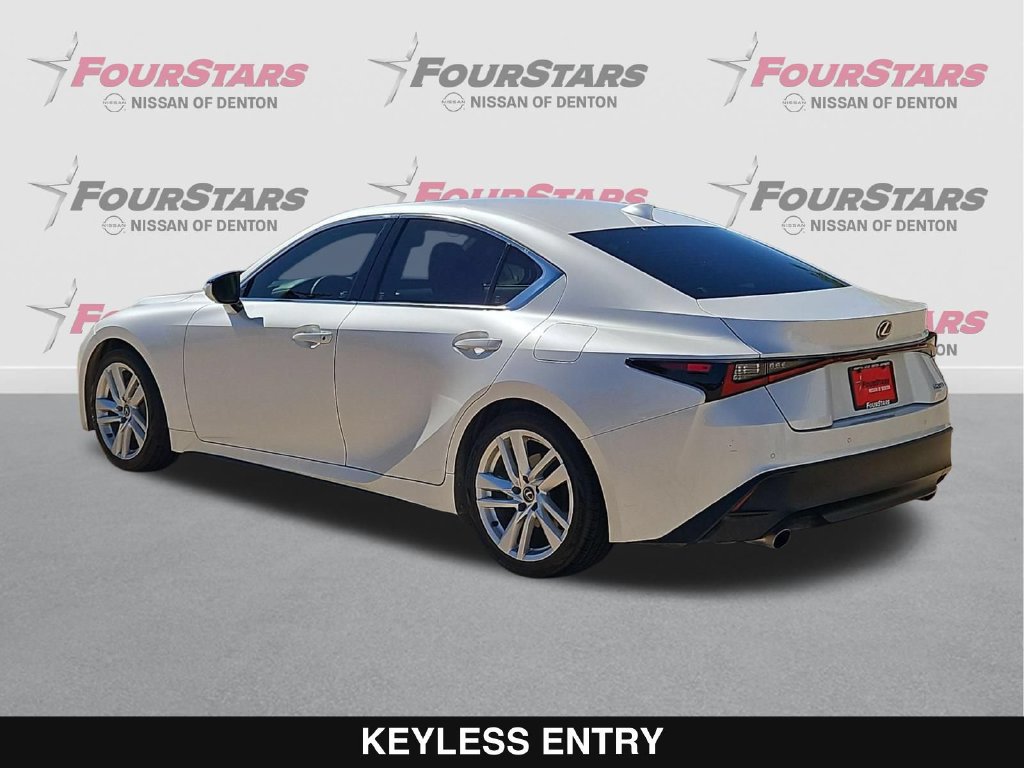 Used 2023 Lexus IS 300 w/ Comfort Package RWD image 7