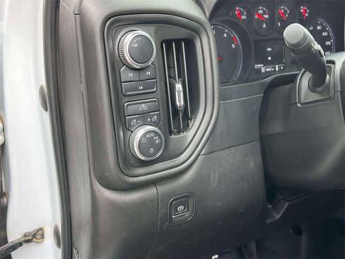 Used 2021 GMC Sierra 3500 4x4 Crew Cab w/ Convenience Package image 27