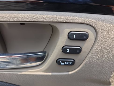 Used 2020 Honda Pilot Touring image 18