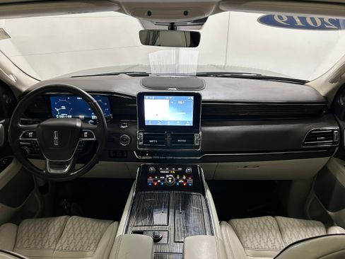 Used 2019 Lincoln Navigator L Black Label AWD/4WD image 15