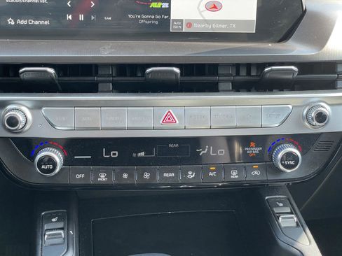 Used 2025 Kia Telluride S FWD image 22