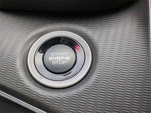 New 2025 Jeep Grand Cherokee L Laredo w/ Luxury Tech Group I image 22