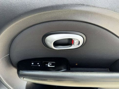 Used 2018 Kia Soul + image 45