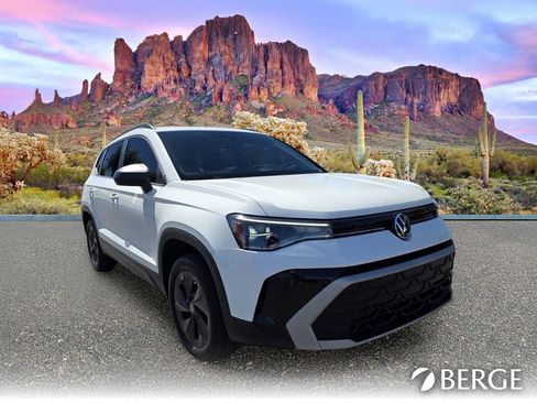 Used 2025 Volkswagen Taos S FWD image 9
