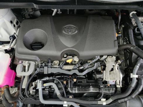Used 2021 Toyota Sienna XSE FWD image 36