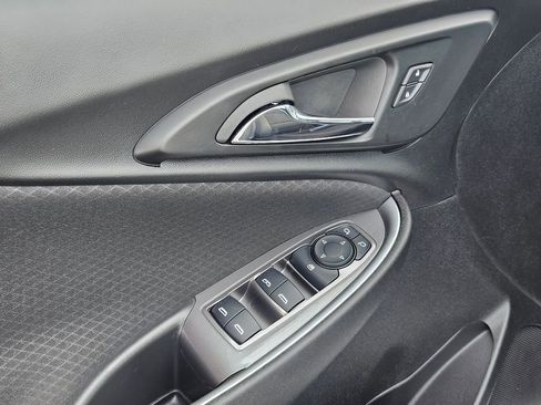 Used 2023 Chevrolet Malibu LT image 11