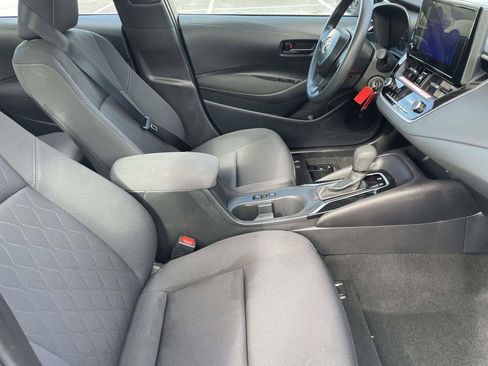 Used 2025 Toyota Corolla LE image 44