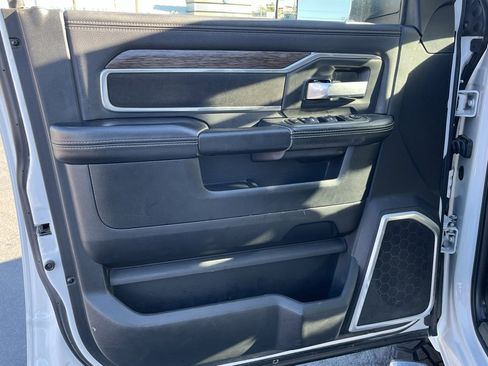 Used 2020 RAM 2500 Laramie image 14