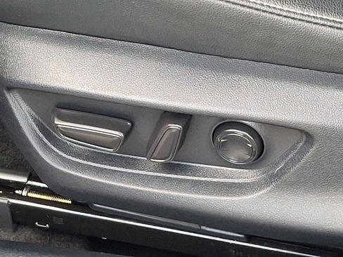 Certified 2025 Toyota Camry SE image 25