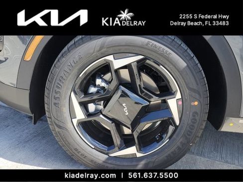 New 2026 Kia Sportage EX FWD image 32