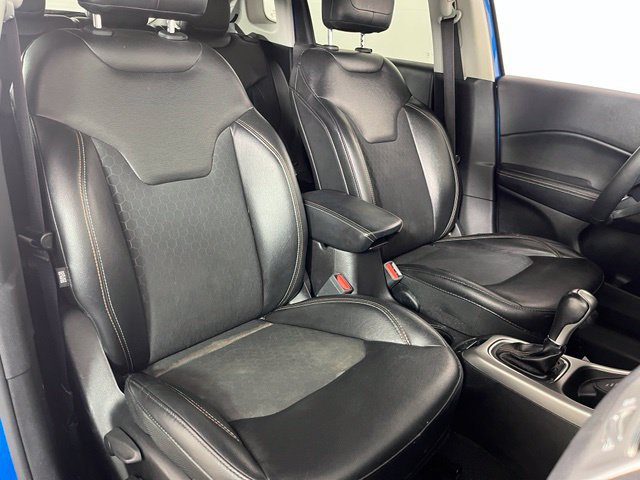 Used 2018 Jeep Compass Latitude w/ Popular Equipment Group AWD/4WD image 40