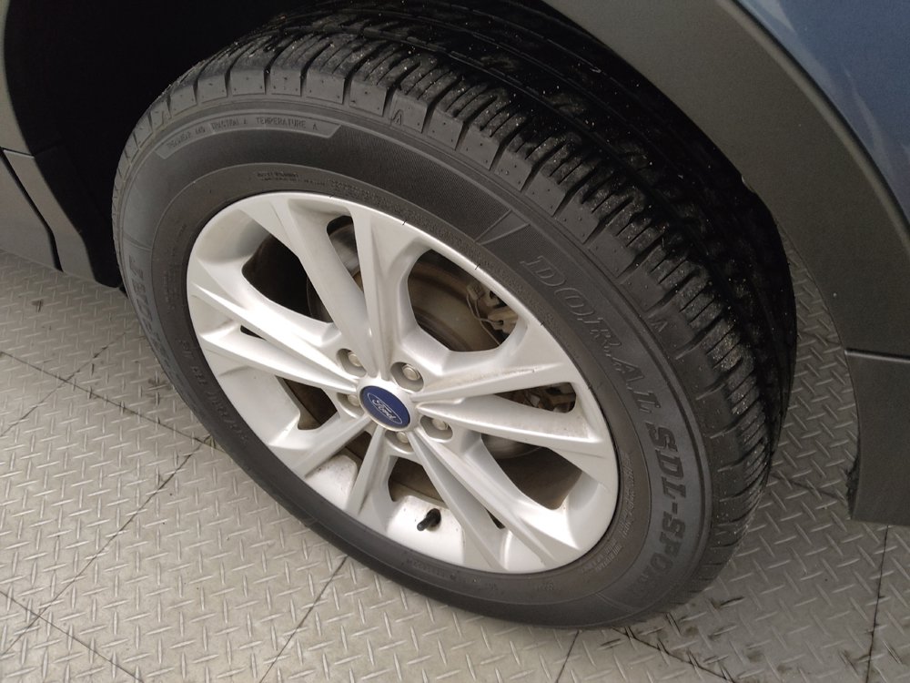 Used 2018 Ford Escape SE FWD image 31