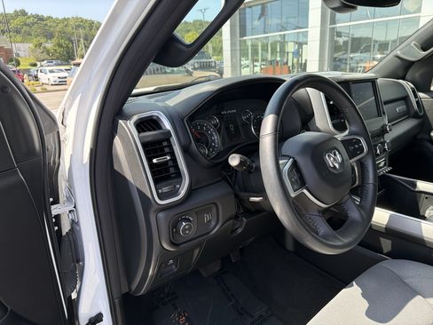 Used 2023 RAM 1500 Big Horn AWD/4WD image 16