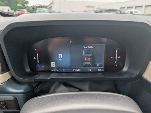 Used 2025 Ford Maverick Lariat AWD/4WD image 16