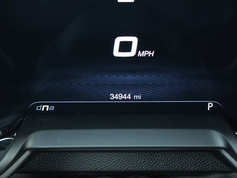 Used 2024 Alfa Romeo Stelvio Veloce image 28