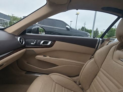 Used 2013 Mercedes-Benz SL 63 AMG image 10