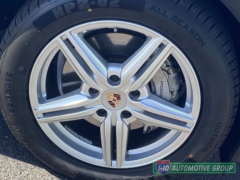 Used 2014 Porsche Cayenne S AWD/4WD image 9