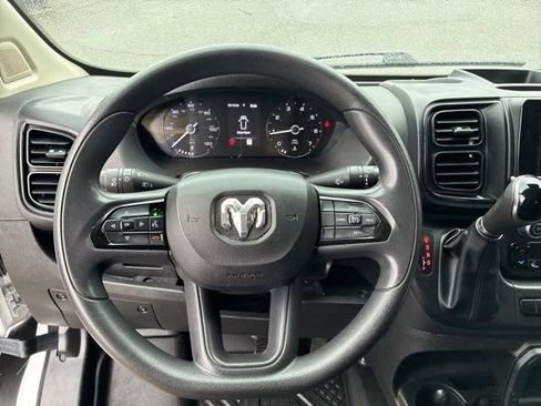 Used 2023 RAM ProMaster 2500 image 31