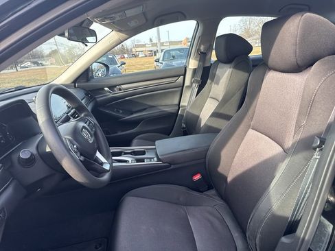 Used 2020 Honda Accord LX image 9