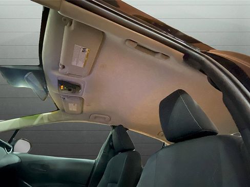 Used 2024 Toyota Corolla LE FWD image 9