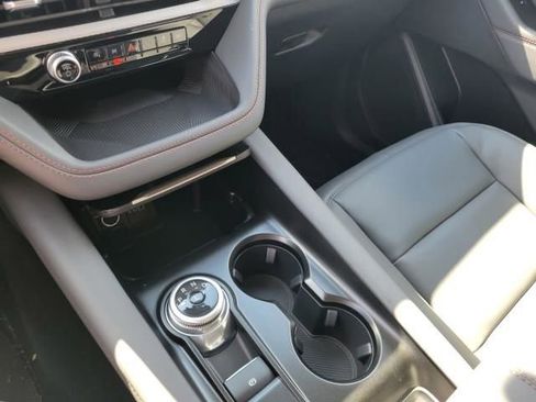 New 2025 Ford Explorer Active w/ Active Comfort Package image 33