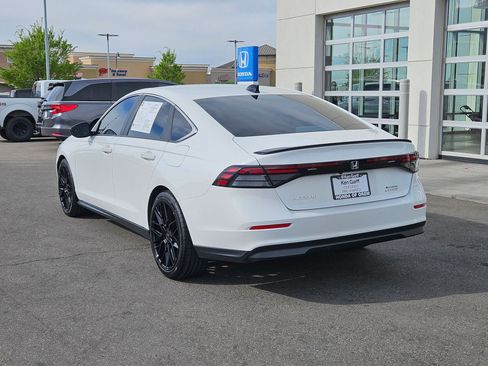 Used 2023 Honda Accord Sport image 9