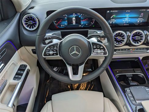Used 2022 Mercedes-Benz GLB 250 image 18