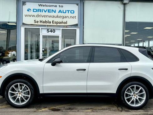 Used 2019 Porsche Cayenne image 32