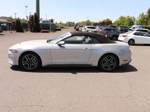Used 2020 Ford Mustang Premium RWD image 8