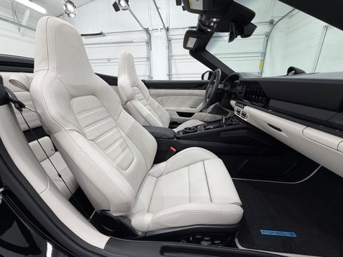 New 2026 Porsche 911 Carrera S image 25