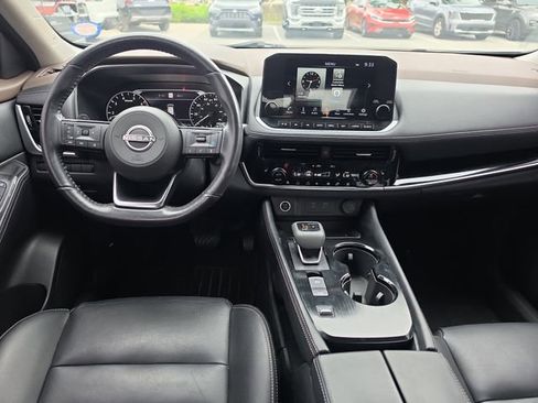 Used 2023 Nissan Rogue SL w/ SL Premium Package FWD image 9