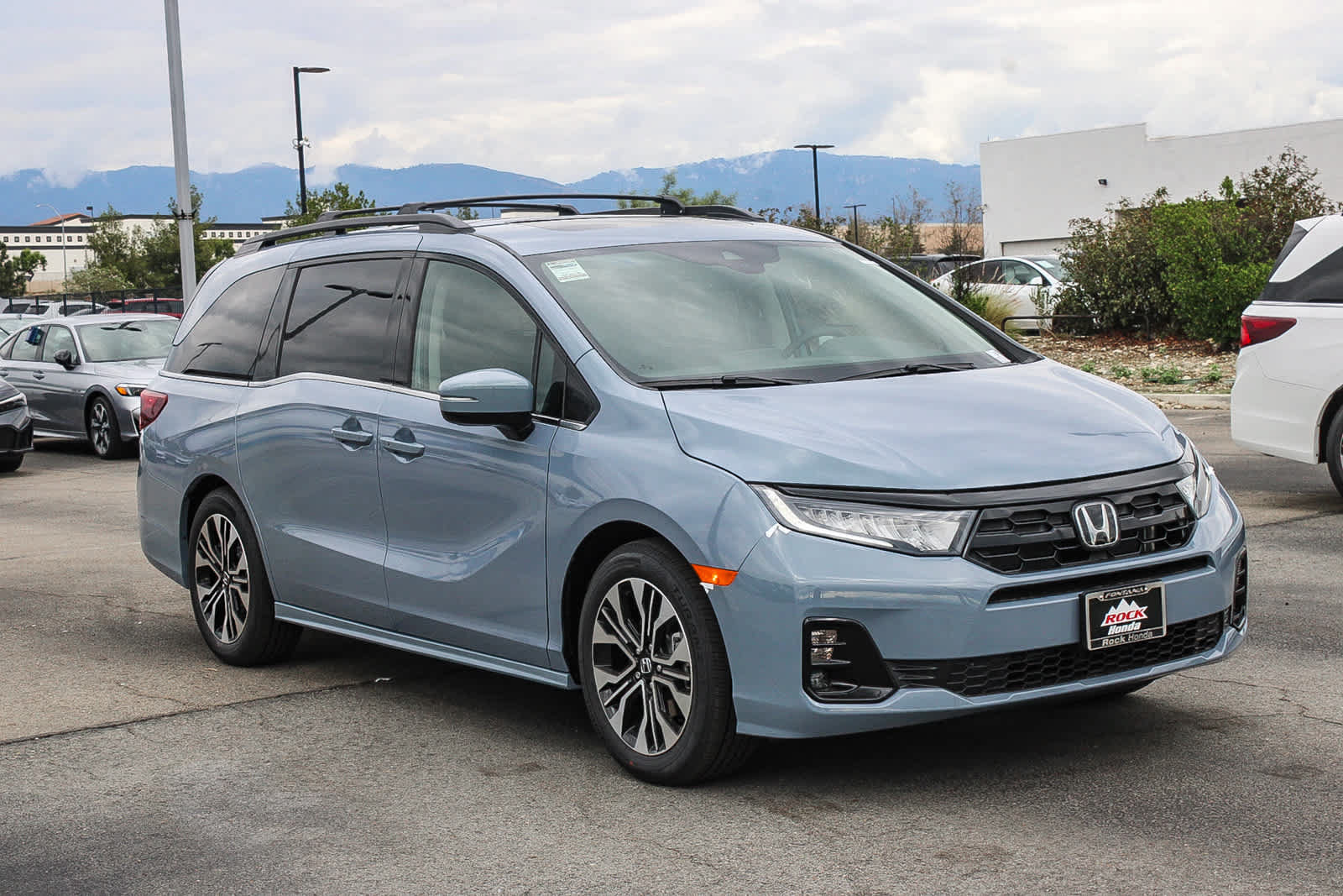 New 2027 Honda Odyssey Elite image 3