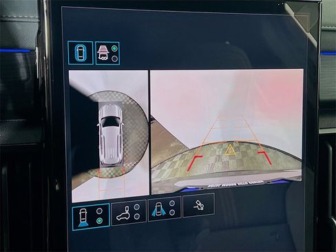 New 2026 GMC Acadia AT4 w/ Luxury Package image 12