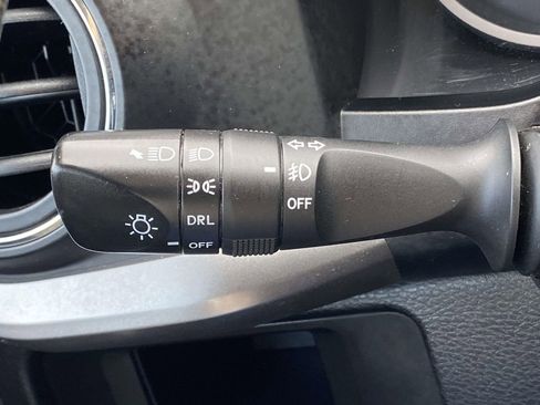 Used 2016 Toyota Tacoma SR5 w/ Towing Package image 20