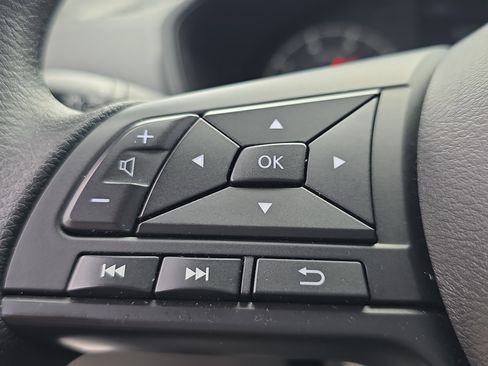 Used 2024 Nissan Altima 2.5 S image 28