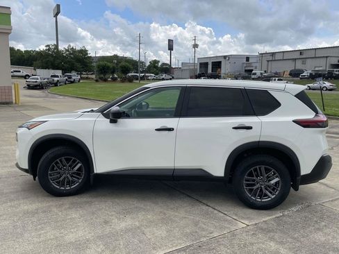 Used 2023 Nissan Rogue S FWD image 6