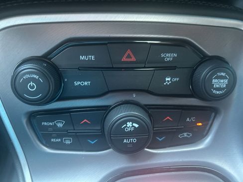 Used 2021 Dodge Challenger SXT w/ Blacktop Package image 15