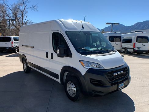 Used 2023 RAM ProMaster 2500 image 7