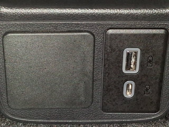 Used 2023 Buick Encore GX Preferred w/ Sport Touring Package FWD image 35