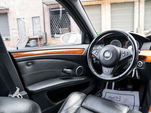 Used 2008 BMW M5 RWD image 29