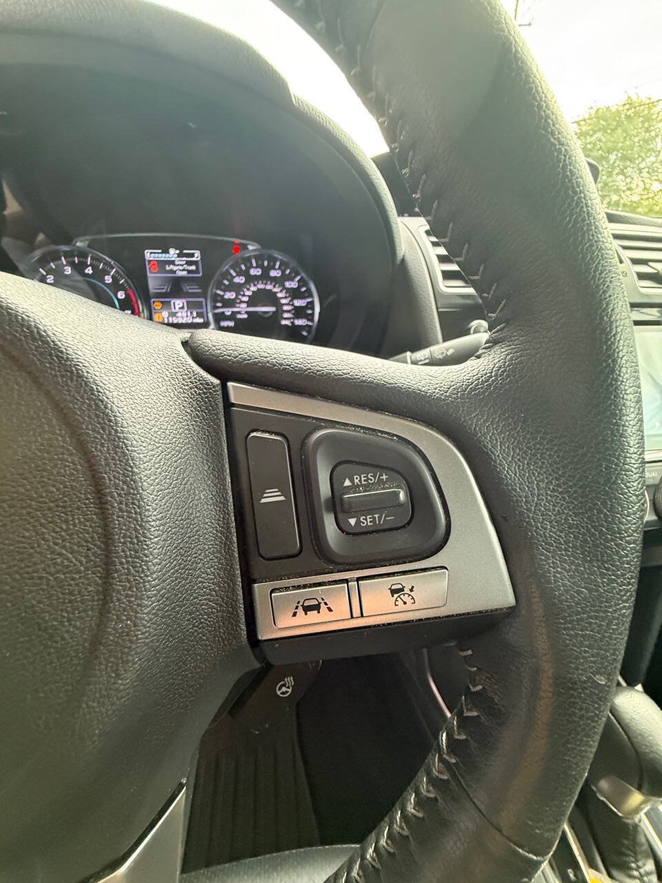 Used 2018 Subaru Forester 2.5i Touring AWD/4WD image 21